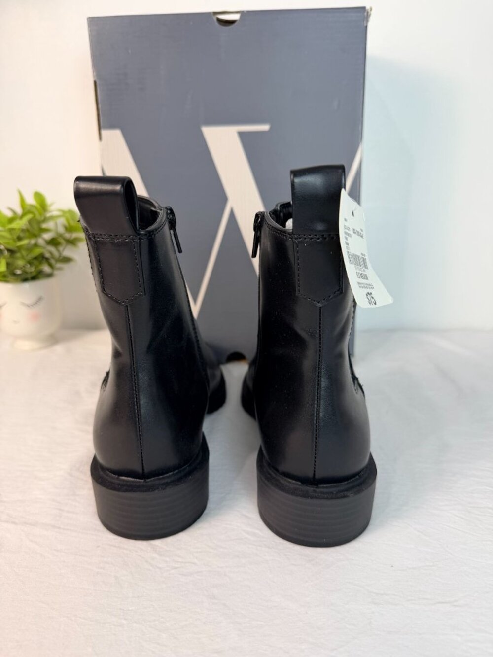 Worthington Black Chelsea Ankle Boots Womens 6.5M Zip Low Heel New - Picture 4 of 12
